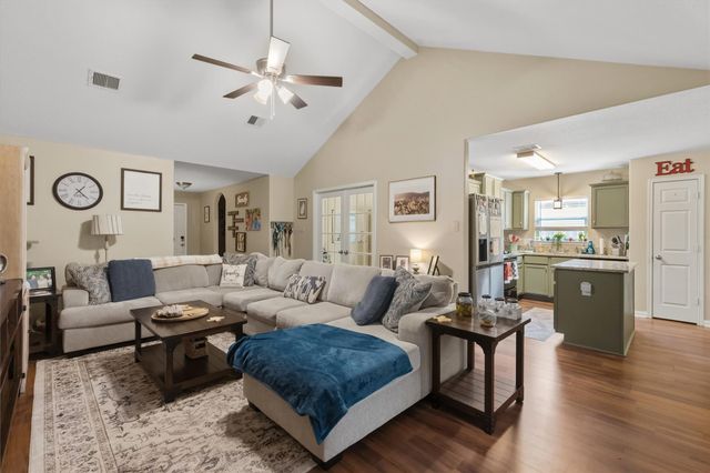 308 Lazy Pine Court, Conroe, TX 77304