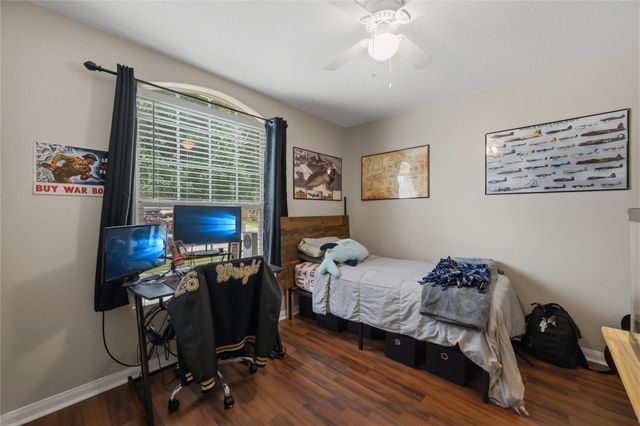 308 Lazy Pine Court, Conroe, TX 77304