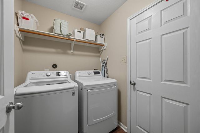 308 Lazy Pine Court, Conroe, TX 77304