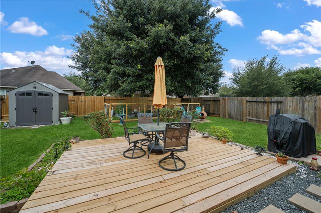 308 Lazy Pine Court, Conroe, TX 77304