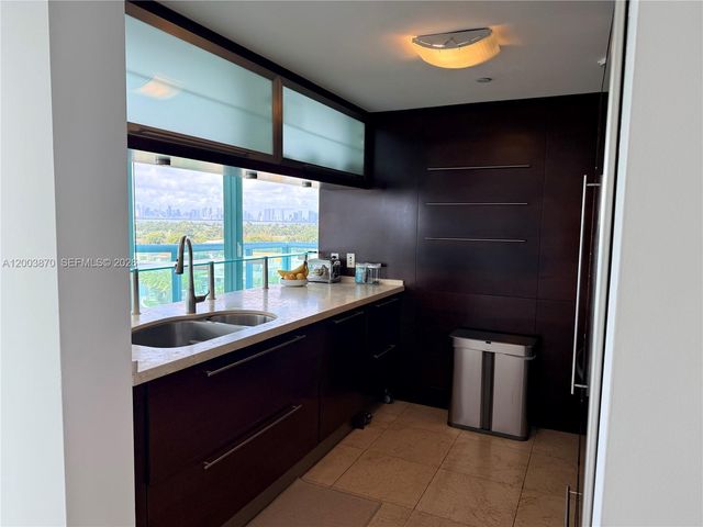 6000 Indian Creek Dr 10A, Miami Beach, FL 33140