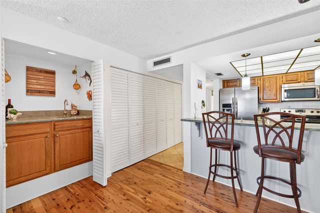 19010 GULF BOULEVARD 101, Indian Shores, FL 33785