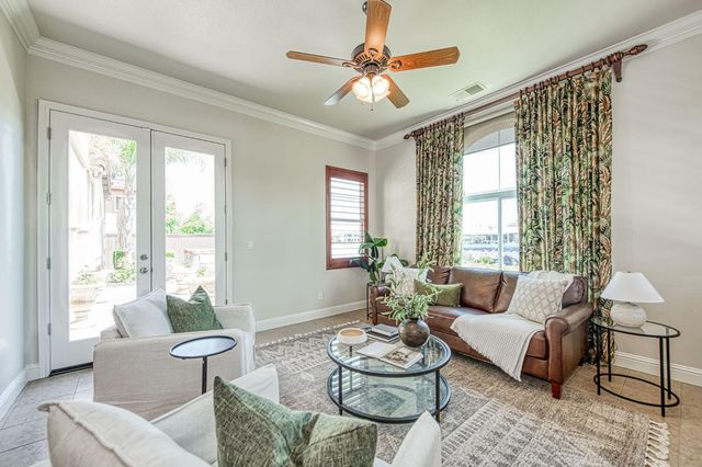 10745 E Landmark Way, Clovis, CA 93619