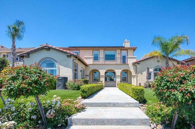 10745 E Landmark Way, Clovis, CA 93619