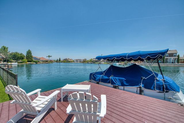10745 E Landmark Way, Clovis, CA 93619