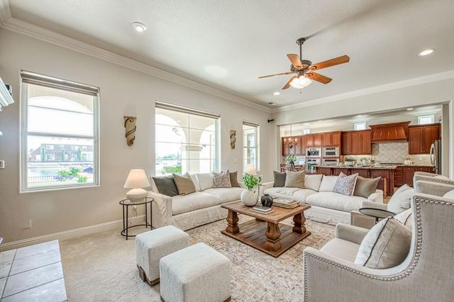 10745 E Landmark Way, Clovis, CA 93619