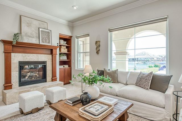10745 E Landmark Way, Clovis, CA 93619