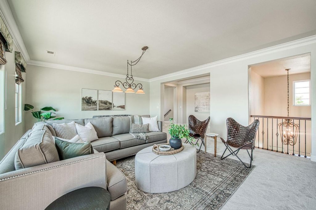 Image 22 of property listing at 10745 E Landmark Way, Clovis, CA 93619