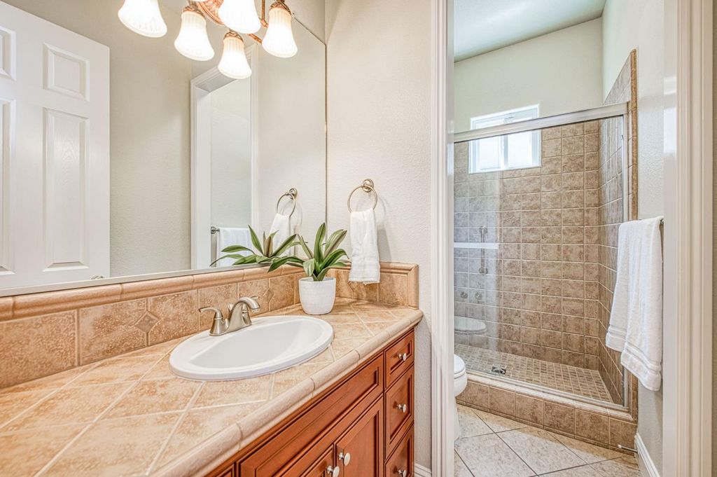 Image 26 of property listing at 10745 E Landmark Way, Clovis, CA 93619