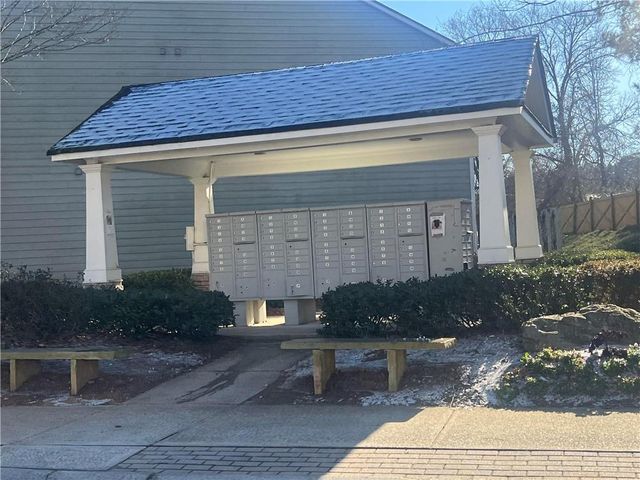 6210 Crested Moss Drive, Alpharetta, GA 30004