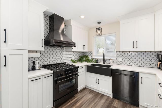 3231 S University Boulevard, Englewood, CO 80113