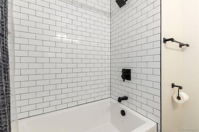 3231 S University Boulevard, Englewood, CO 80113