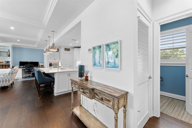 310 S HABANA AVENUE 5, Tampa, FL 33609