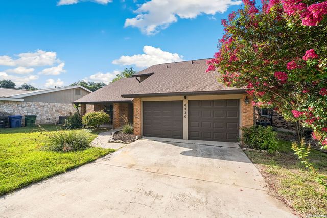 8430 TIMBER CREST ST, San Antonio, TX 78250