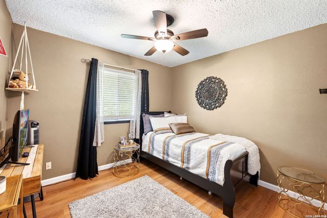 8430 TIMBER CREST ST, San Antonio, TX 78250