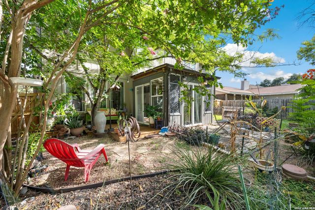 8430 TIMBER CREST ST, San Antonio, TX 78250