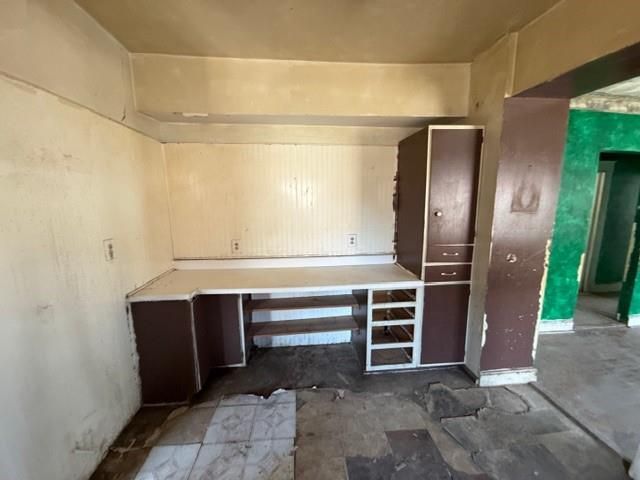 1123 Waverly Avenue, Kansas City, KS 66104