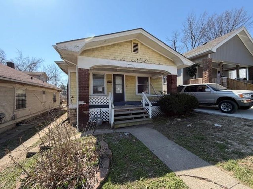 1123 Waverly Avenue, Kansas City, KS 66104