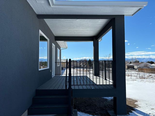 23 S Fairknoll Dr, Pueblo West, CO 81007