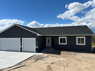 23 S Fairknoll Dr, Pueblo West, CO 81007