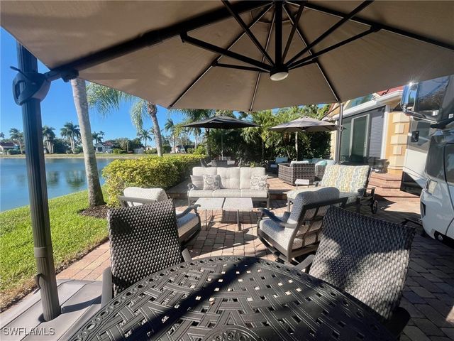 4685 Southern Breeze DR, Naples, FL 34114