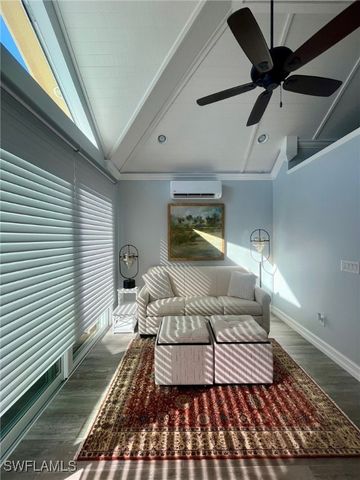 4685 Southern Breeze DR, Naples, FL 34114