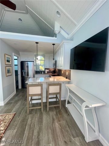 4685 Southern Breeze DR, Naples, FL 34114