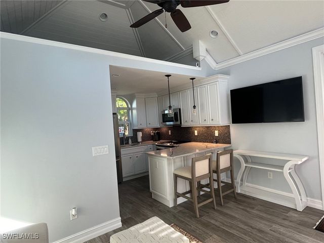 4685 Southern Breeze DR, Naples, FL 34114