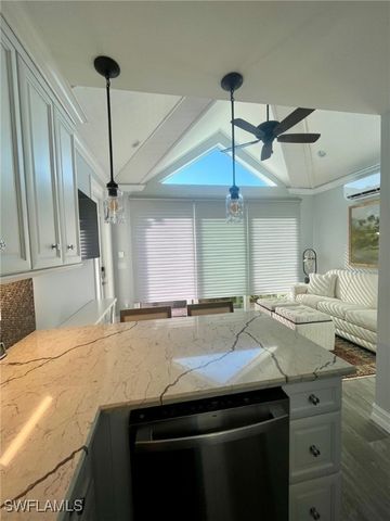 4685 Southern Breeze DR, Naples, FL 34114