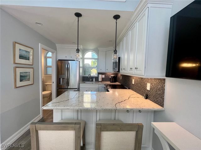 4685 Southern Breeze DR, Naples, FL 34114