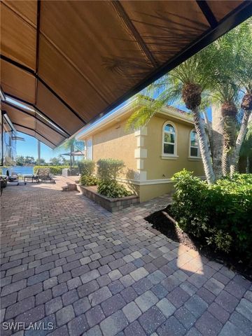 4685 Southern Breeze DR, Naples, FL 34114