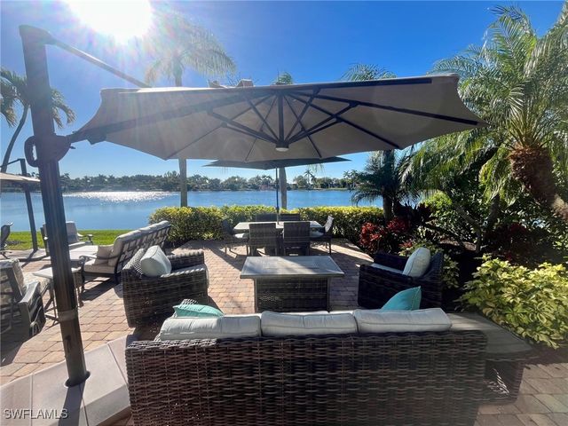 4685 Southern Breeze DR, Naples, FL 34114