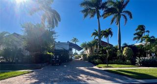 4685 Southern Breeze DR, Naples, FL 34114
