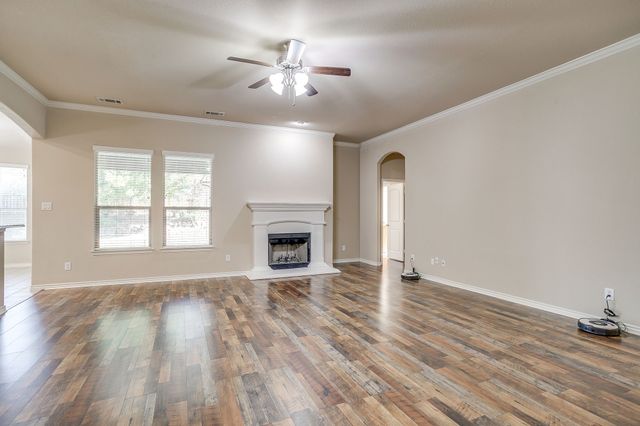 2209 Caroline Drive, Weatherford, TX 76087