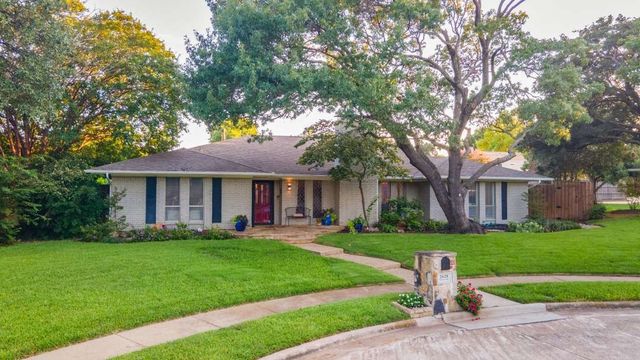 2628 Dalgreen Court, Plano, TX 75075