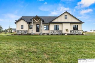6318 Sundown Drive, Blair, NE 68008