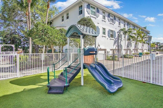 1383 Piazza Pitti, Boynton Beach, FL 33426