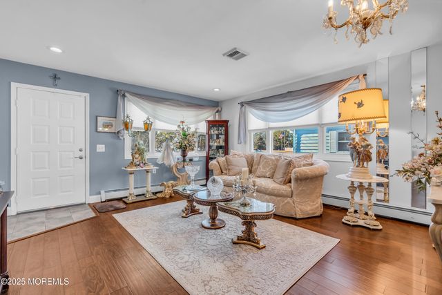 112 Santiago Drive, Toms River, NJ 08757