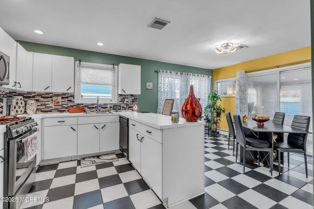 112 Santiago Drive, Toms River, NJ 08757
