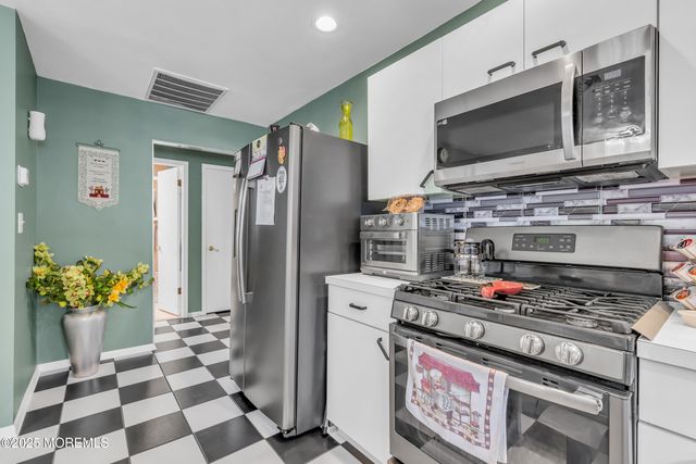 112 Santiago Drive, Toms River, NJ 08757