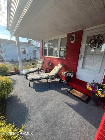 112 Santiago Drive, Toms River, NJ 08757