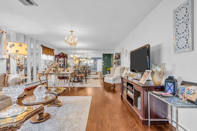 112 Santiago Drive, Toms River, NJ 08757