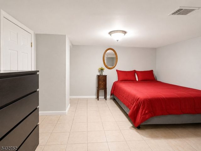 121 Mountain Ave, North Plainfield Boro, NJ 07060