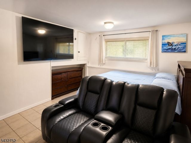 121 Mountain Ave, North Plainfield Boro, NJ 07060