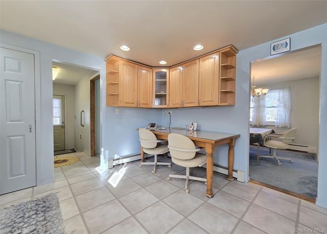 12 Galaxie Lane, Selden, NY 11784