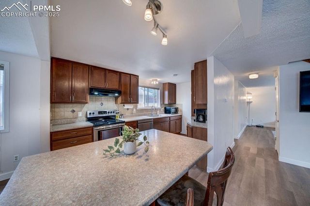 2840 Frazier Lane, Colorado Springs, CO 80922