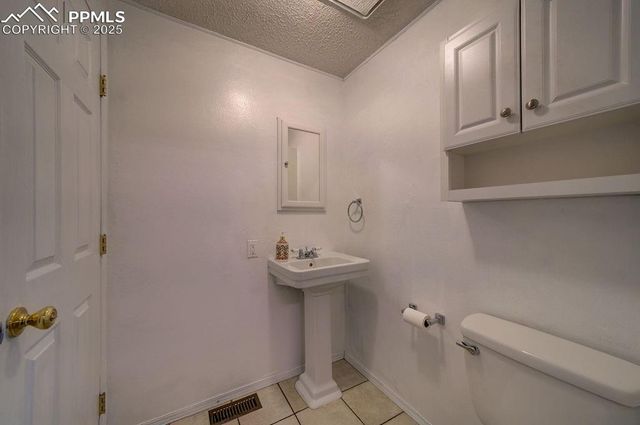 2840 Frazier Lane, Colorado Springs, CO 80922