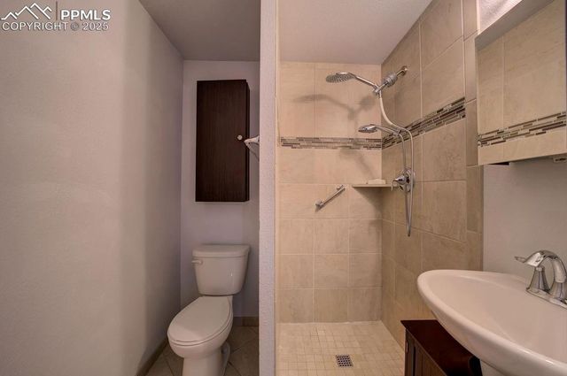 2840 Frazier Lane, Colorado Springs, CO 80922