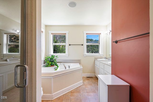 2815 Dead Indian Memorial Road, Ashland, OR 97520