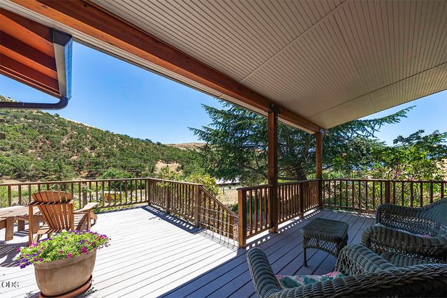 2815 Dead Indian Memorial Road, Ashland, OR 97520